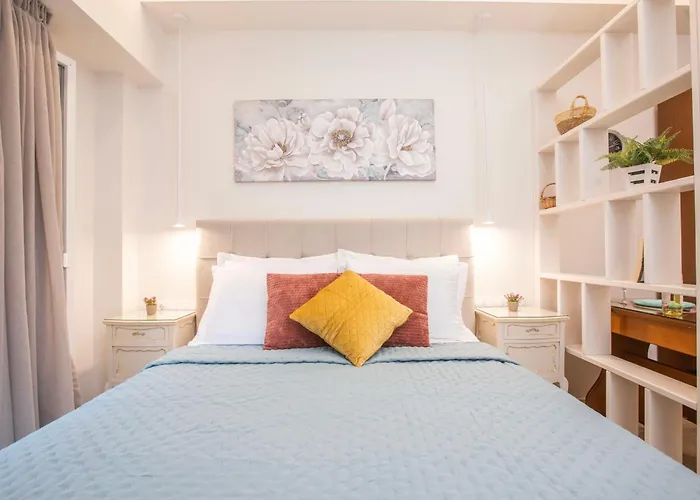Bethy's Corfu Harbour Apts