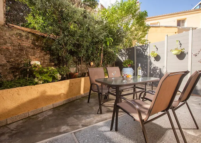 Daire Bethy's Corfu Harbour Apts *