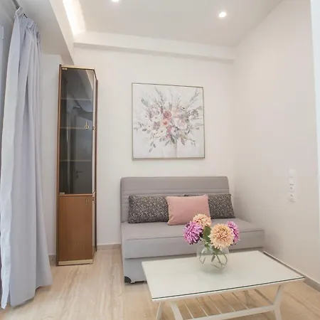 Bethy's Corfu Harbour Apts 公寓 *