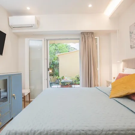 Bethy's Corfu Harbour Apts アパート *