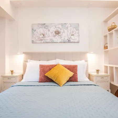 Bethy's Corfu Harbour Apts